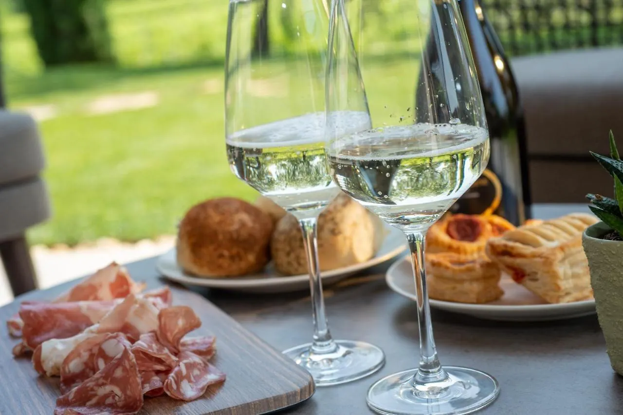 Lantgård Relais La Dolce Vite Villa San Vendemiano