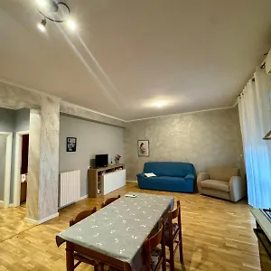 https://la-casa-di-raffi.it-lombardy.com