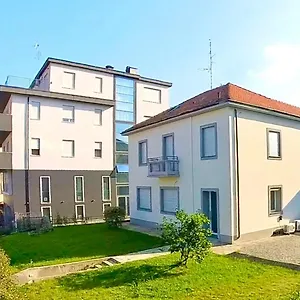 https://villa-manzoni-meda.it-lombardy.com